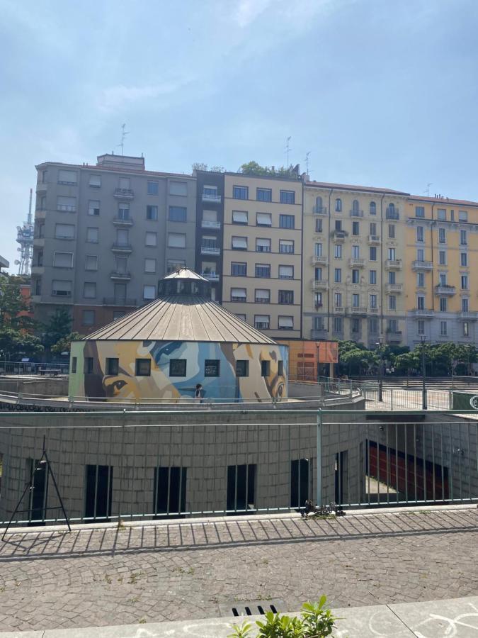 Gramsci 2 - Cozy Apartment Near Sempione Park! 米兰 外观 照片