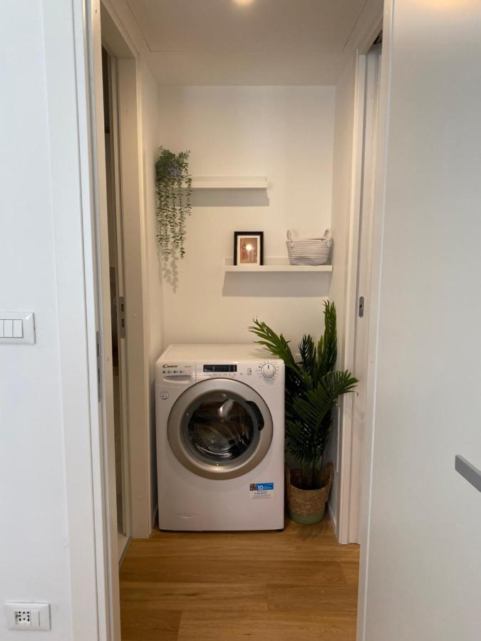 Gramsci 2 - Cozy Apartment Near Sempione Park! 米兰 外观 照片
