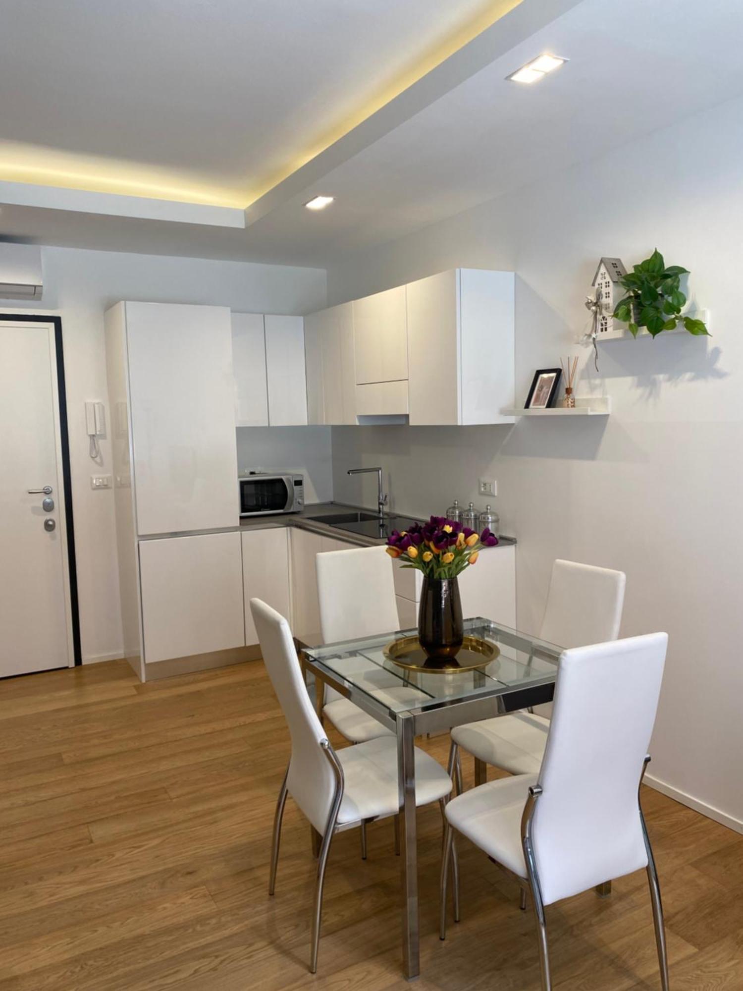 Gramsci 2 - Cozy Apartment Near Sempione Park! 米兰 外观 照片